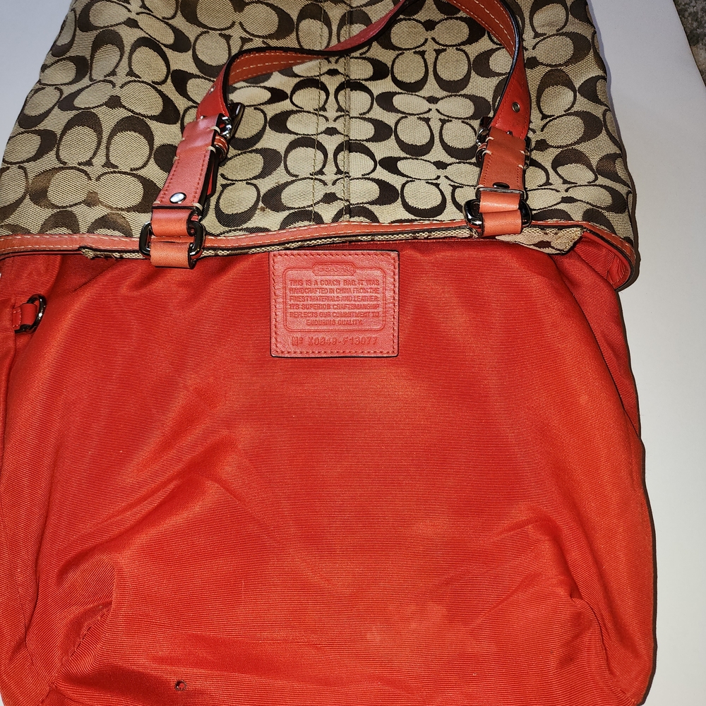 Coach Hampton Signature Tote. PROJECT BAG - Picture 8 of 16